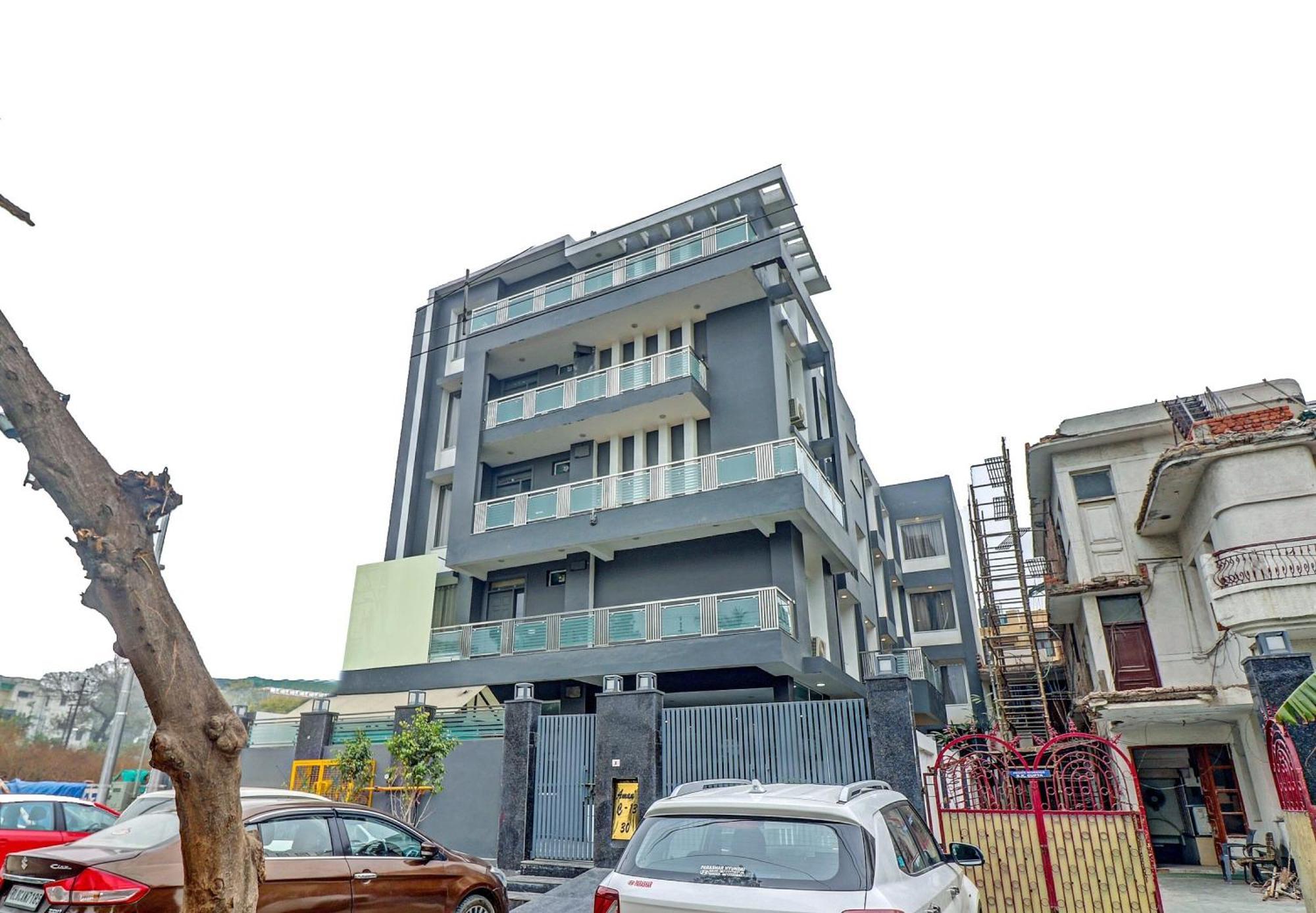 Townhouse Sector 30 Near Botanic Garden Of Indian Republic Hotel Noida Exterior photo