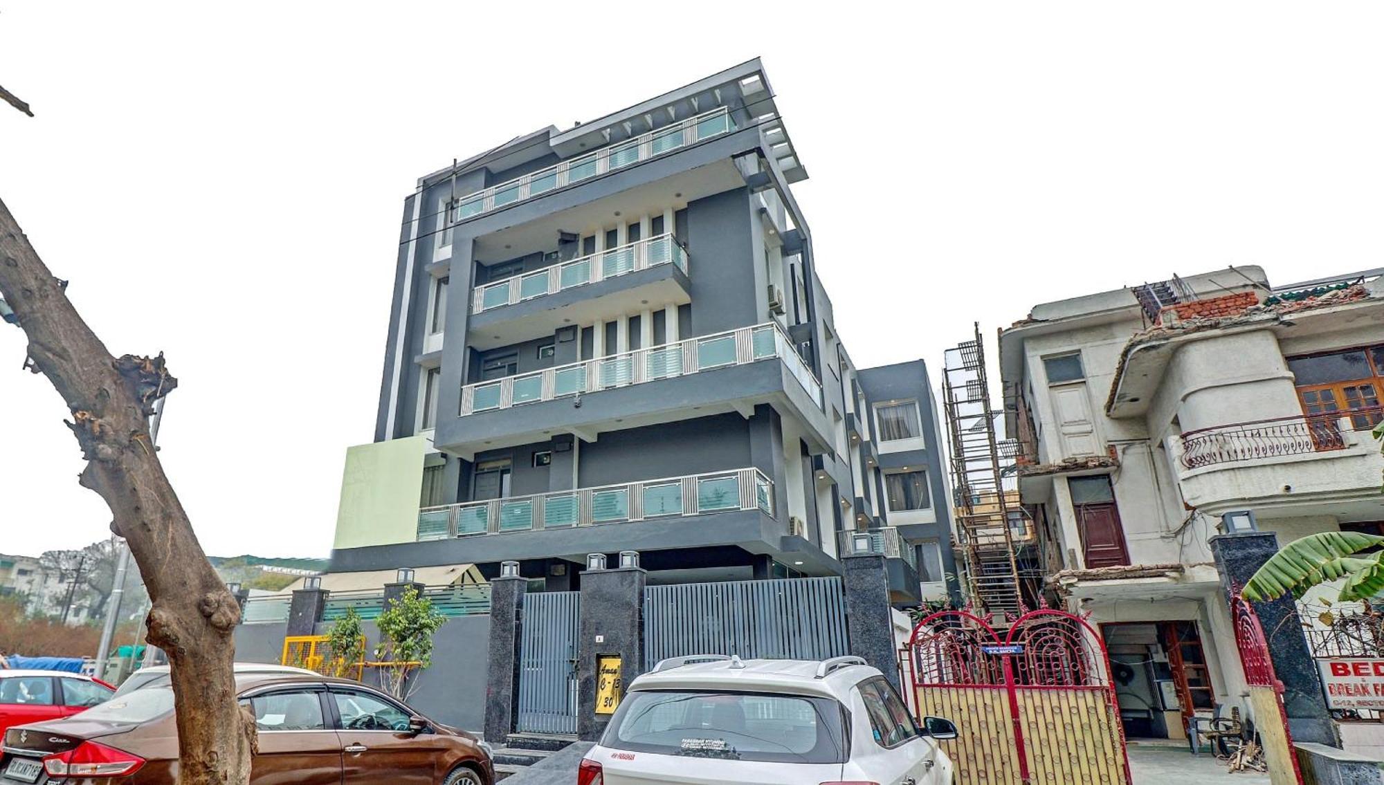 Townhouse Sector 30 Near Botanic Garden Of Indian Republic Hotel Noida Exterior photo