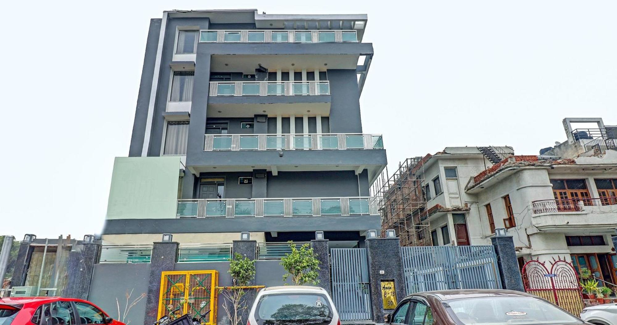 Townhouse Sector 30 Near Botanic Garden Of Indian Republic Hotel Noida Exterior photo